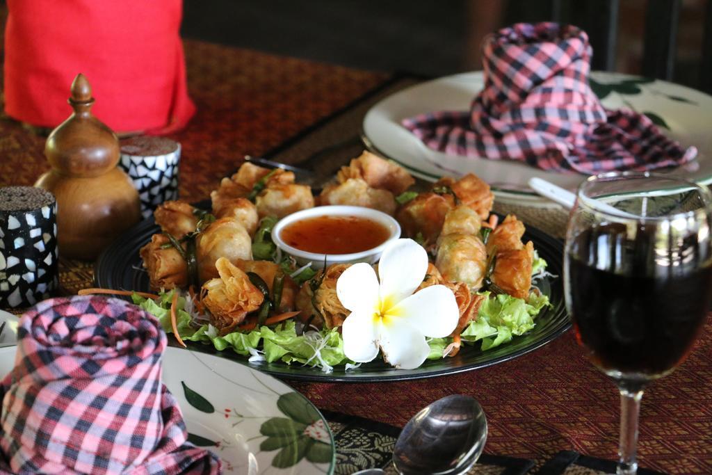 The Bong Thom Homestay Siem Reap Buitenkant foto