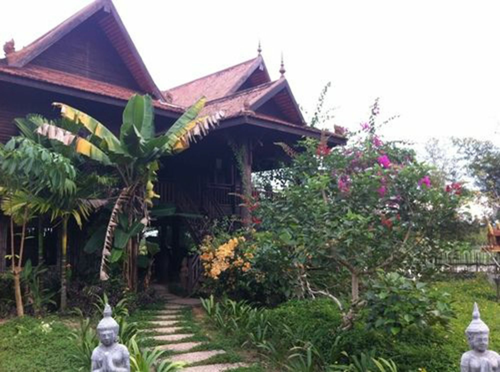 The Bong Thom Homestay Siem Reap Buitenkant foto
